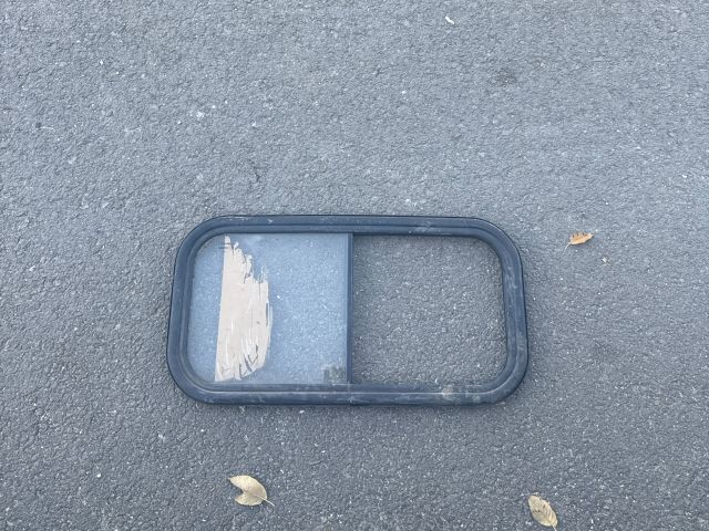 bontott CITROËN JUMPER Hátsó Szélvédő