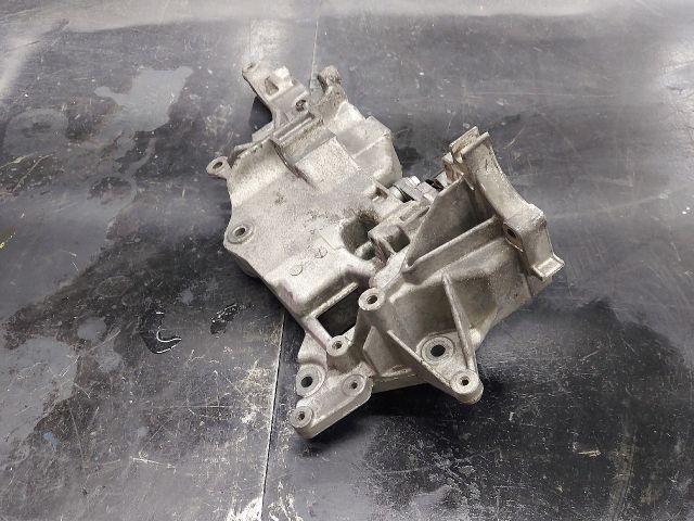 bontott CITROËN JUMPER III Generátor Tartó Bak