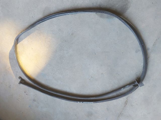 bontott CITROËN JUMPER III Csomagtérajtó Gumikéder