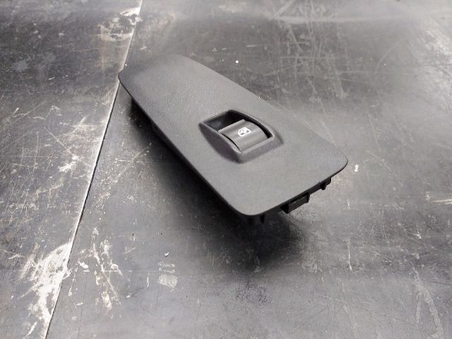bontott CITROËN JUMPER III Jobb első Ablakemelő Kapcsoló