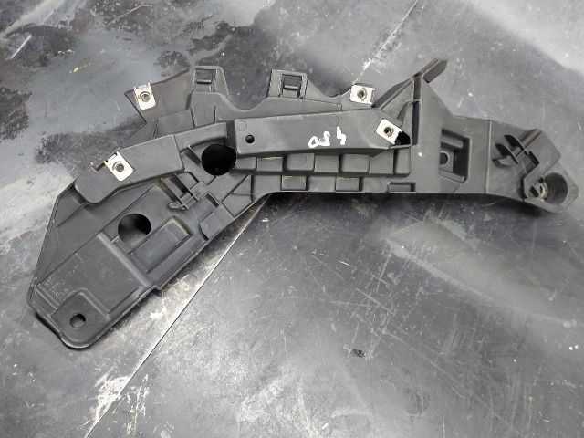 bontott CITROËN JUMPER III Jobb első Oldal Lökhárító Tartó (Műanyag)