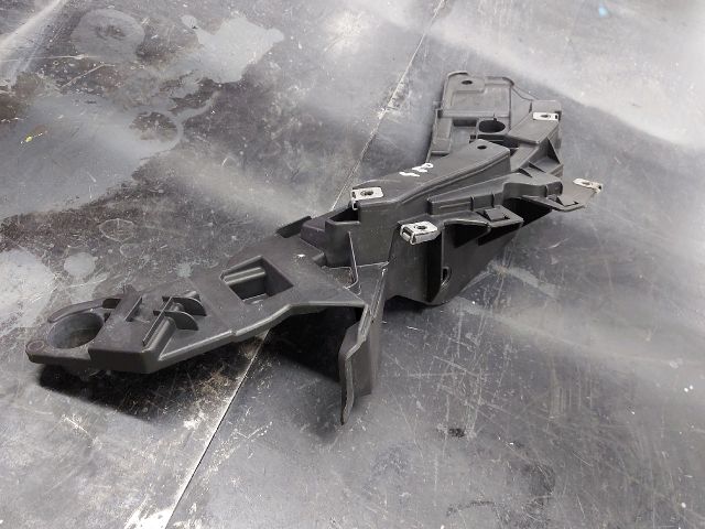 bontott CITROËN JUMPER III Jobb első Oldal Lökhárító Tartó (Műanyag)