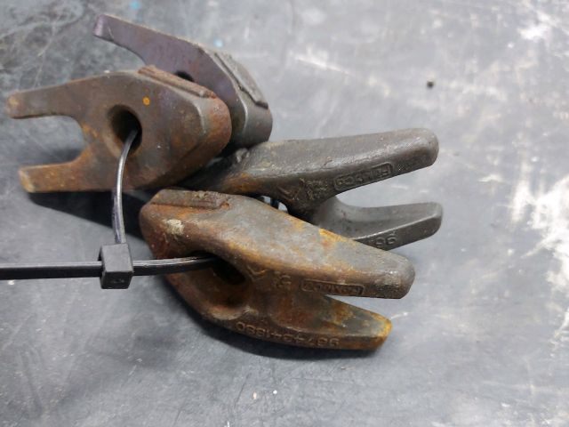 bontott CITROËN JUMPER III Porlasztó Lefogató