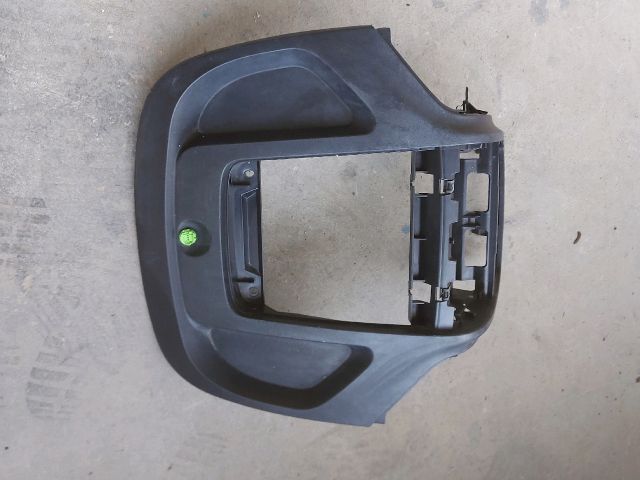 bontott CITROËN JUMPER III Rádió / CD Keret