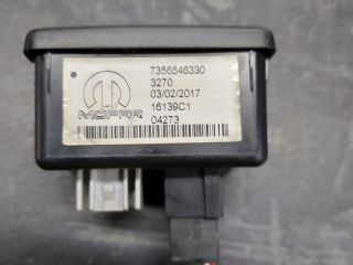 bontott CITROËN JUMPER III USB Aljzat