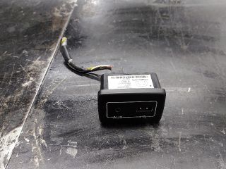 bontott CITROËN JUMPER III USB Aljzat