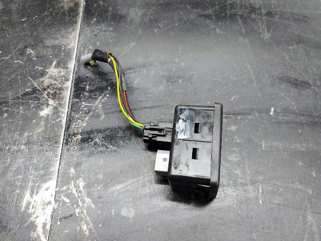 bontott CITROËN JUMPER III USB Aljzat