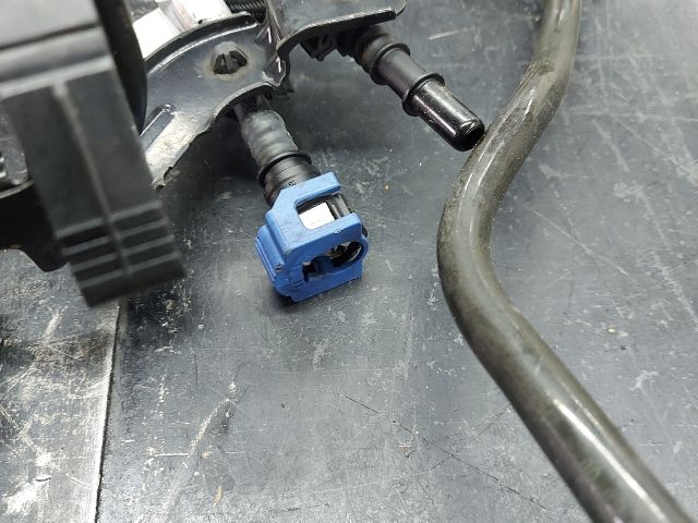 bontott CITROËN JUMPER III Üzemanyagcső