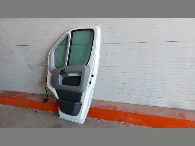 bontott CITROËN JUMPER Jobb első Ajtó (Részeivel)