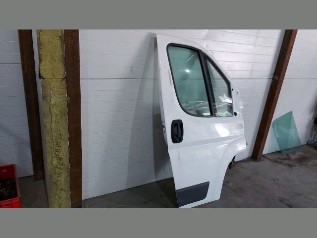 bontott CITROËN JUMPER Jobb első Ajtó (Részeivel)