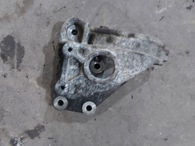 bontott CITROËN JUMPER Jobb első Féltengely Tartó