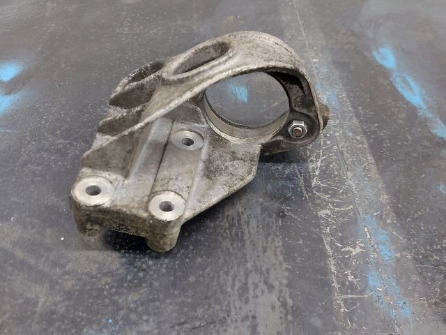 bontott CITROËN JUMPER Jobb első Féltengely Tartó