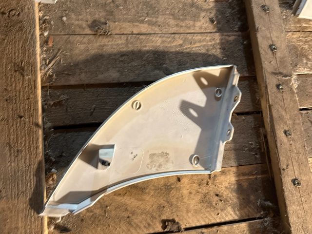 bontott CITROËN JUMPER Jobb Fényszóró Lámpakeret