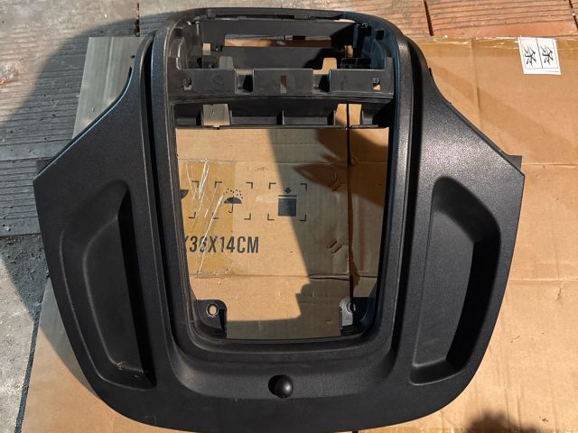 bontott CITROËN JUMPER Középkonzol Keret