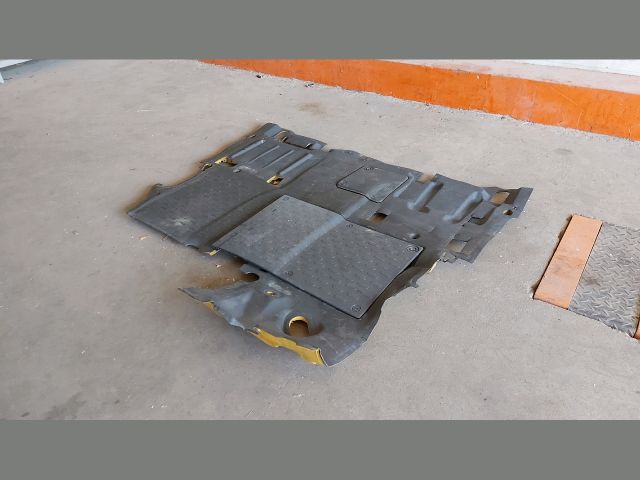 bontott CITROËN JUMPER Padlószőnyeg