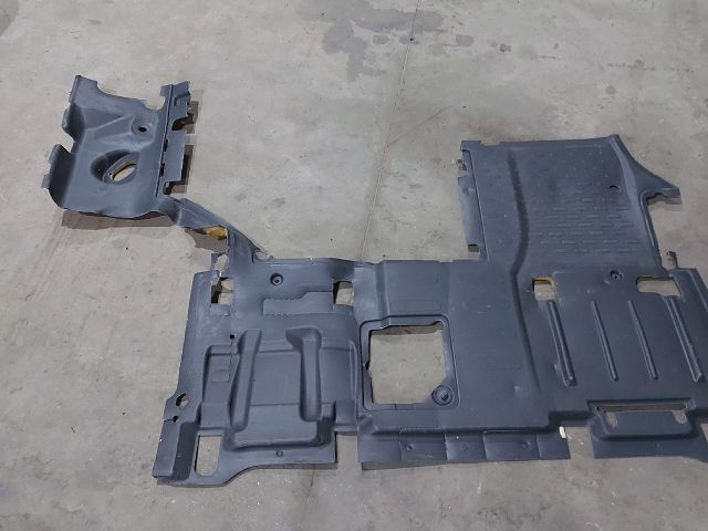 bontott CITROËN JUMPER Padlószőnyeg