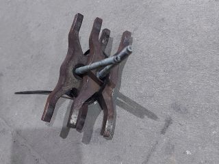 bontott CITROËN JUMPER Porlasztó Lefogató