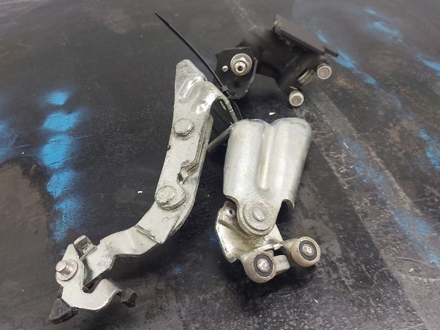 bontott CITROËN JUMPER Tolóajtó Sín Görgő Szett