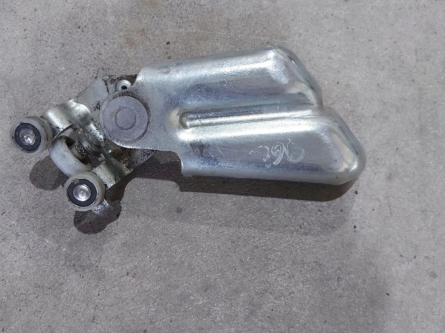 bontott CITROËN JUMPER Tolóajtó Sín Görgő