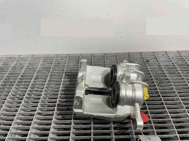 bontott CITROËN JUMPY Jobb első Féknyereg Munkahengerrel