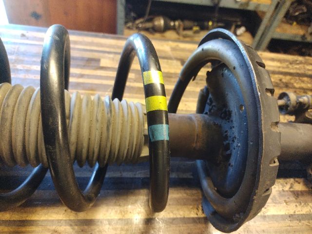 bontott CITROËN JUMPY Jobb első Gólyaláb (Lengécsillapító, Rugó)