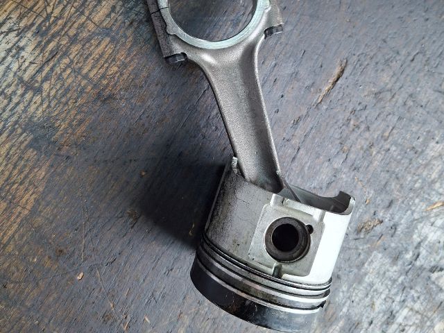 bontott CITROËN JUMPY Dugattyú és Hajtókar