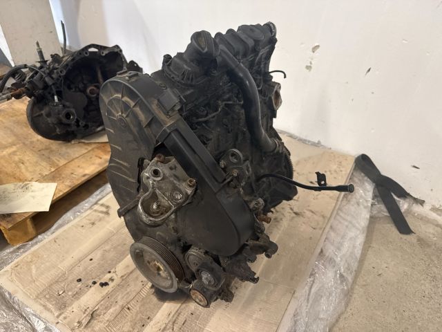 bontott CITROËN JUMPY Motor (Fűzött blokk hengerfejjel)