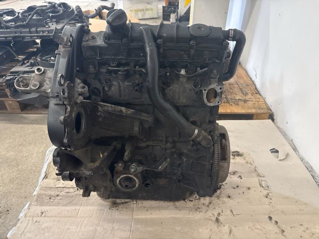 bontott CITROËN JUMPY Motor (Fűzött blokk hengerfejjel)