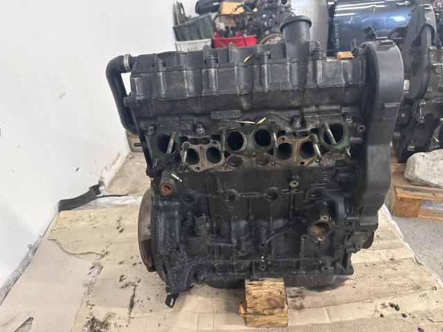 bontott CITROËN JUMPY Motor (Fűzött blokk hengerfejjel)