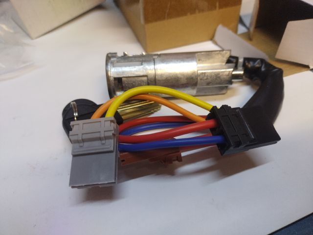 bontott CITROËN JUMPY Gyújtáskapcsoló Házzal