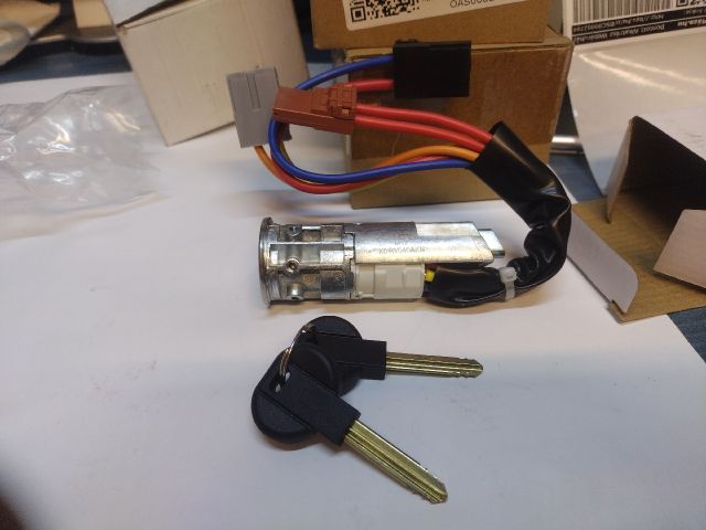 bontott CITROËN JUMPY Gyújtáskapcsoló Házzal