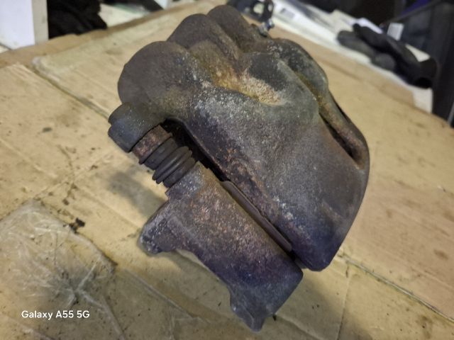 bontott CITROËN JUMPY Bal első Féknyereg Munkahengerrel