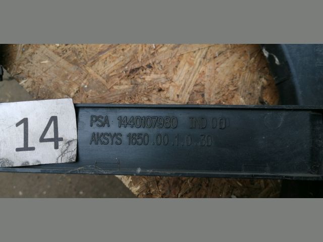 bontott CITROËN JUMPY Homlokfal (Üres lemez)