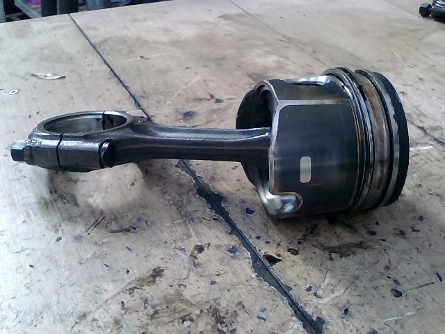 bontott CITROËN JUMPY Dugattyú és Hajtókar