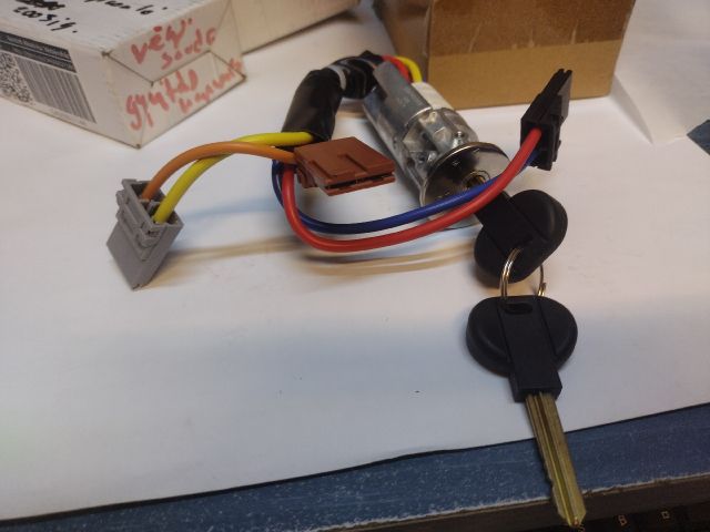 bontott CITROËN JUMPY Gyújtáskapcsoló Házzal