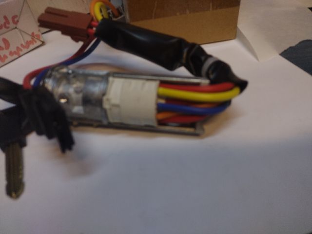 bontott CITROËN JUMPY Gyújtáskapcsoló Házzal