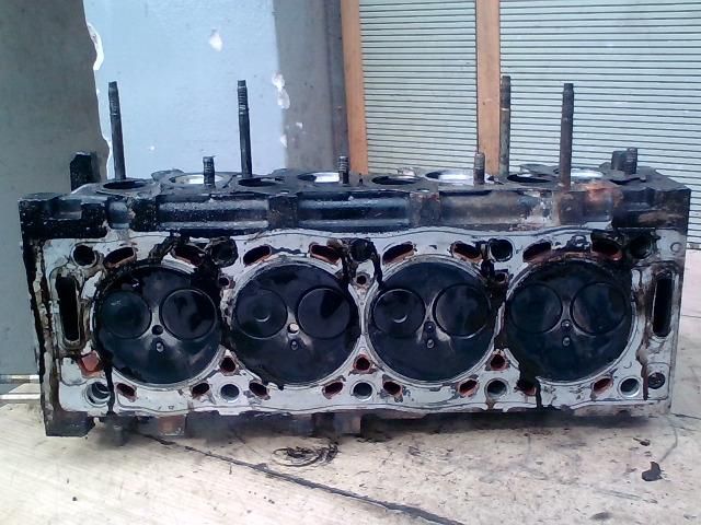 bontott CITROËN JUMPY Hengerfej