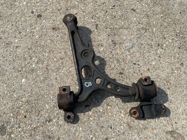 bontott CITROËN JUMPY Bal hátsó Alsó Első Lengőkar