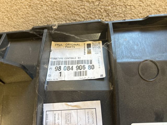 bontott CITROËN JUMPY Első Lökhárító Tartó Felső