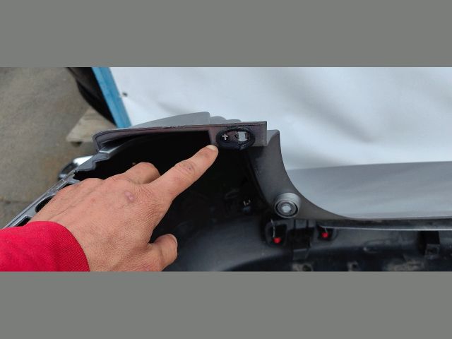 bontott CITROËN JUMPY Hátsó Lökhárító (Üresen)