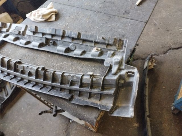 bontott CITROËN JUMPY Homlokfal Burkolat