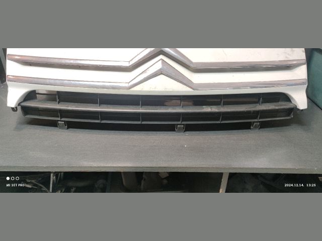 bontott CITROËN JUMPY Hűtőrács