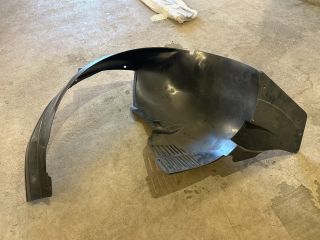 bontott CITROËN JUMPY Jobb első Első Dobbetét (Kerékjárati, Műanyag)