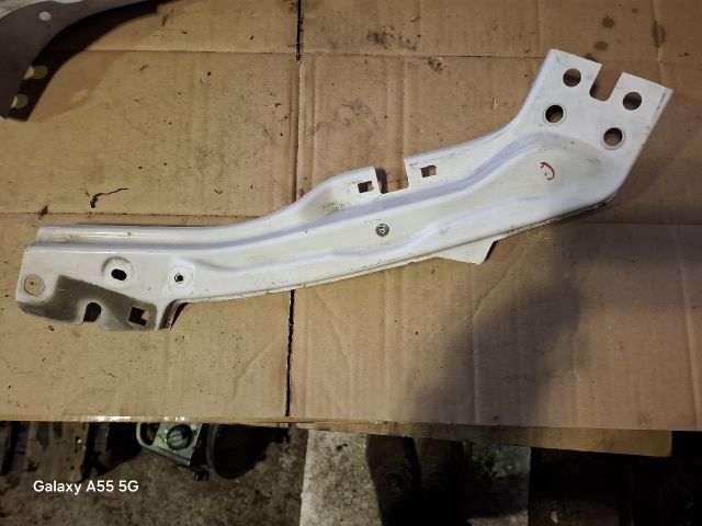 bontott CITROËN JUMPY Jobb Fényszóró Tartó