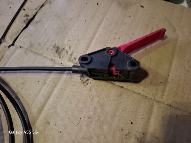 bontott CITROËN JUMPY Motorháztető Nyitó Kar / Gomb