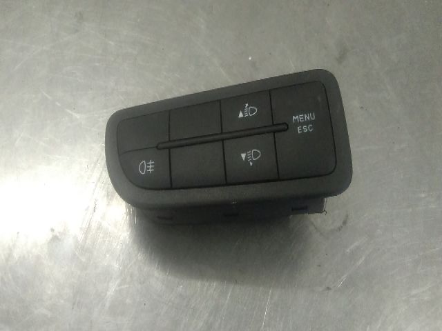 bontott CITROËN NEMO Fényszórómagasság Állító Kapcsoló