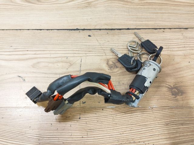 bontott CITROËN SAXO Gyújtáskapcsoló