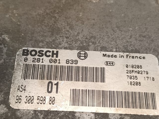 bontott CITROËN SAXO Motorvezérlő