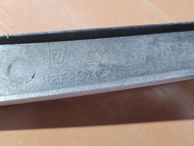 bontott CITROËN SAXO Bal Fényszóró Bajusz Díszléc