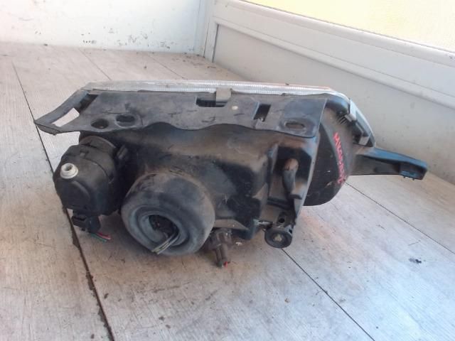 bontott CITROËN SAXO Bal Fényszóró